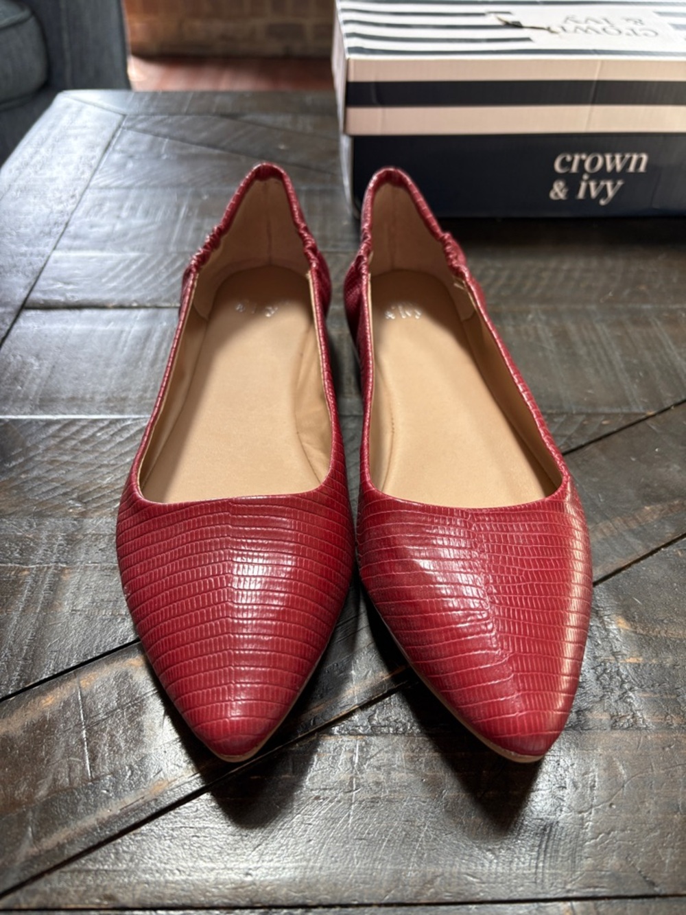 crown & ivy Red Textured Pointed-Toe Ballet Flats
